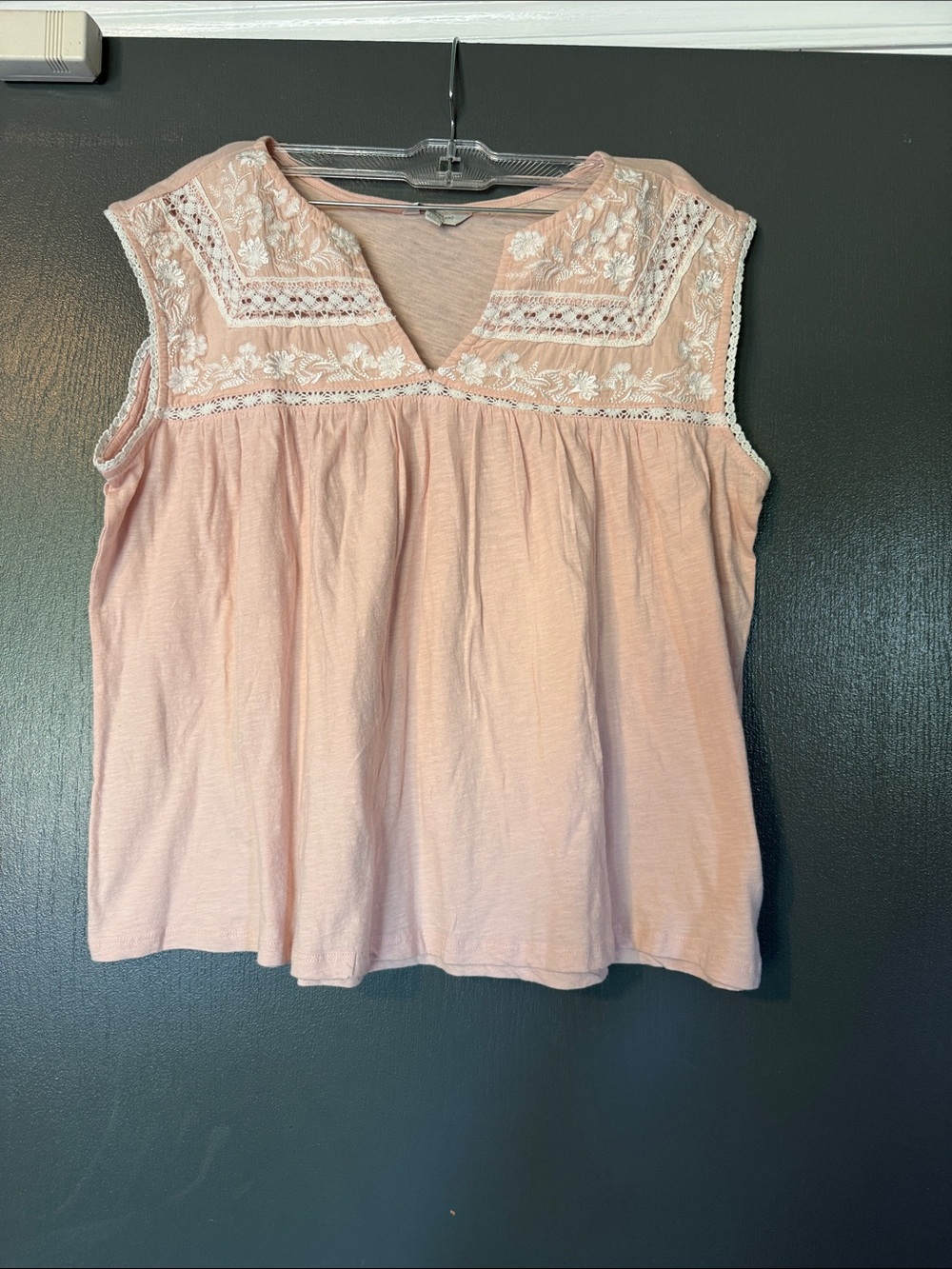 Lucky Brand Pink Sleeveless Embroidered Yoke Tank